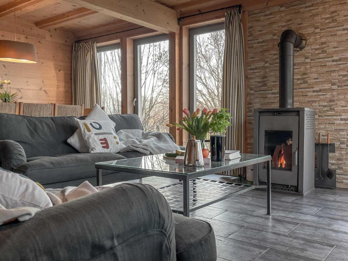 Traumhaff Kuestenchalets - Einzigartige Chalets An Der Ostsee. Ganz Aus Laerchenholz Mit Kamin Und Sauna Vogelsang-Warsin Extérieur photo