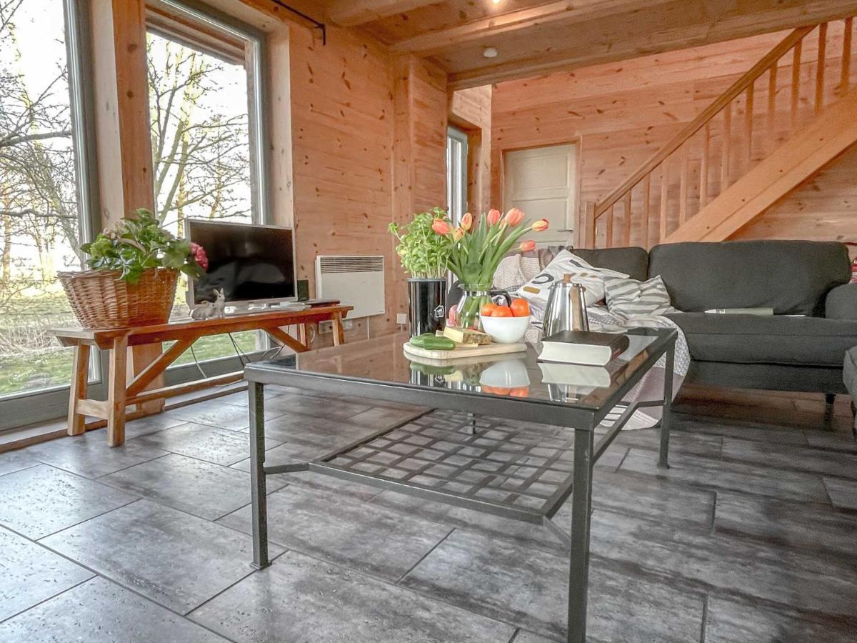 Traumhaff Kuestenchalets - Einzigartige Chalets An Der Ostsee. Ganz Aus Laerchenholz Mit Kamin Und Sauna Vogelsang-Warsin Extérieur photo