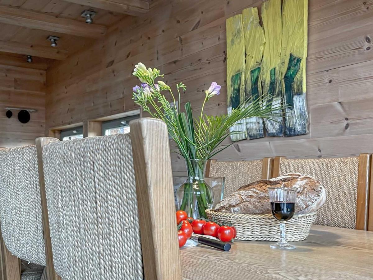 Traumhaff Kuestenchalets - Einzigartige Chalets An Der Ostsee. Ganz Aus Laerchenholz Mit Kamin Und Sauna Vogelsang-Warsin Extérieur photo