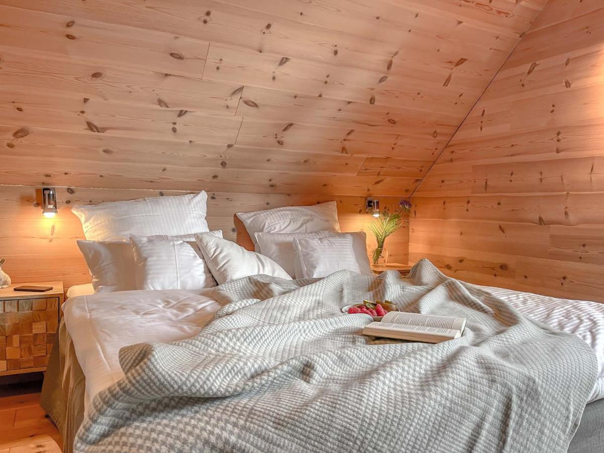 Traumhaff Kuestenchalets - Einzigartige Chalets An Der Ostsee. Ganz Aus Laerchenholz Mit Kamin Und Sauna Vogelsang-Warsin Extérieur photo